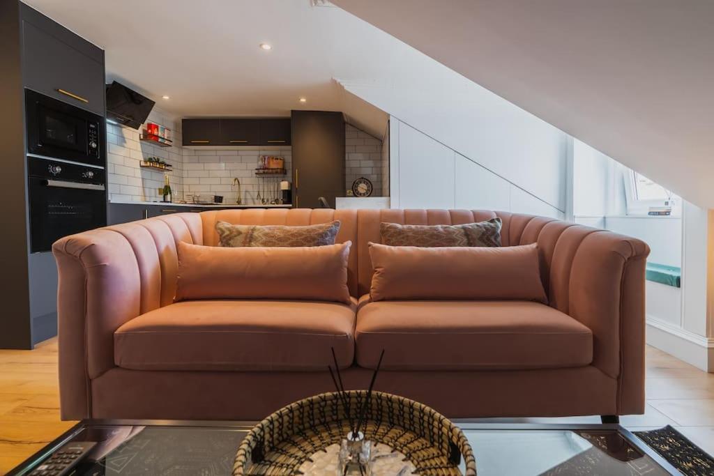 The West End Loft - 5* Retreat - Private Parking! Lägenhet Glasgow Exteriör bild