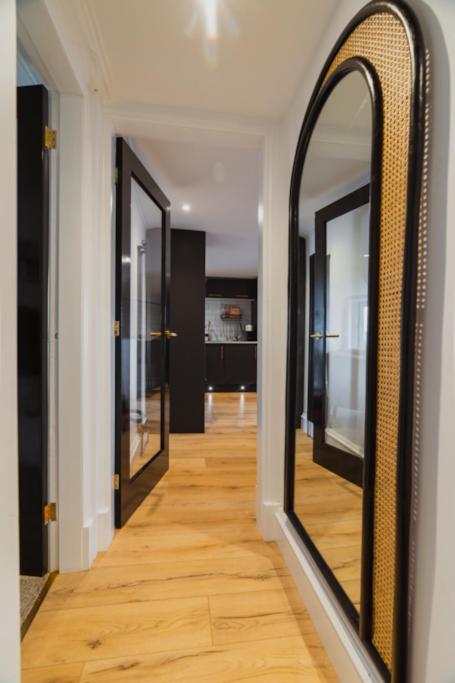 The West End Loft - 5* Retreat - Private Parking! Lägenhet Glasgow Exteriör bild